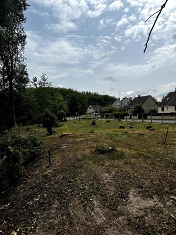 terrain nu à bâtir, 15 min chateau-thierry , 1h Paris (A4), 30 min Soissons