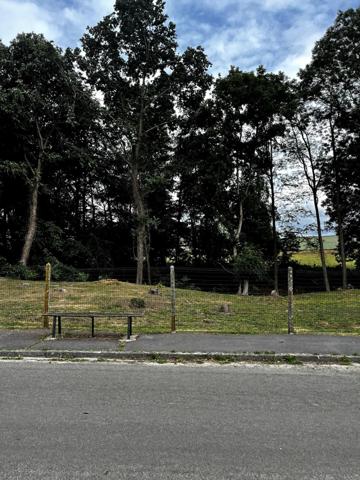 terrain nu à bâtir, 15 min chateau-thierry , 1h Paris (A4), 30 min Soissons