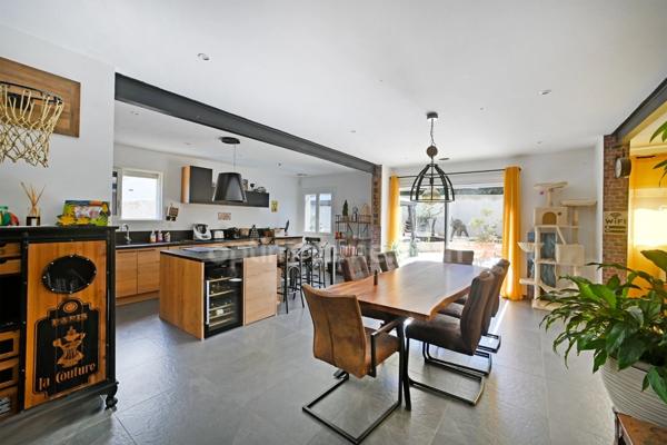 BAGNOLS-SUR-CEZE (30200) – 4 CHAMBRES – PARFAIT ÉTAT – CALME – TERRASSES – JARDIN – PISCINE CHAUFFÉE – POOL HOUSE – GARAGE
