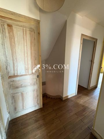 Maison 10 pièce(s) 6 chambre(s) 258 m²