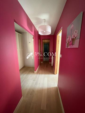 Maison 10 pièce(s) 6 chambre(s) 258 m²