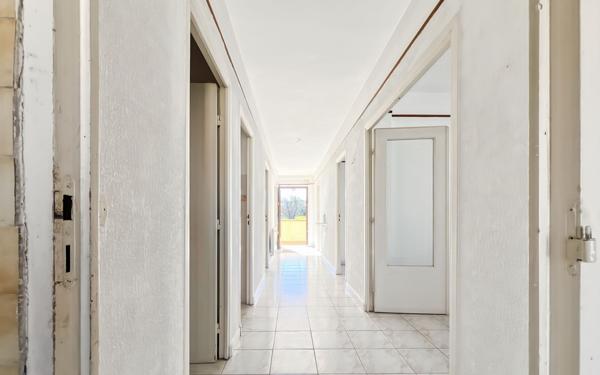 Appartement à vendre    4 pièces • 91,26 m2 Fréjus