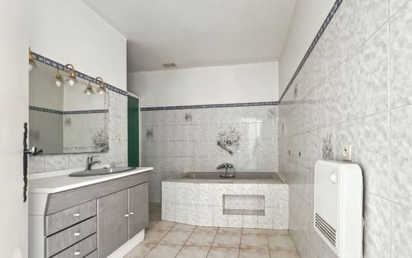 Appartement à vendre    4 pièces • 91,26 m2 Fréjus