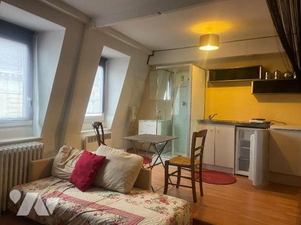 A VENDRE A LILLE dans le Nord (59) ? Secteur Boulevard de la Liberté : MAISON SEMI-BOURGEOISE S...