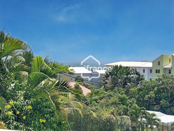 Appartement T3 terrasse Vue mer MOUDONG BAIE MAHAULT (971)