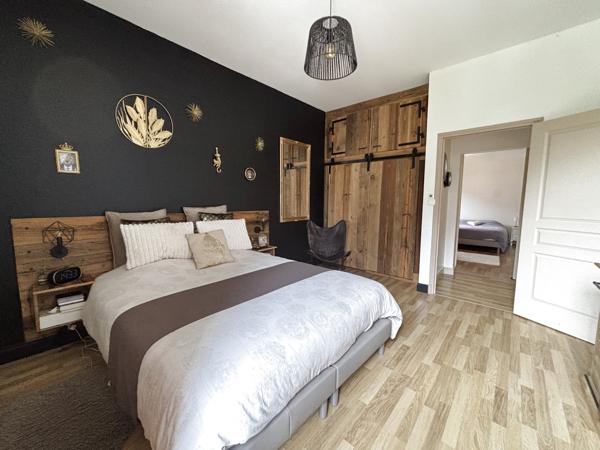 CHATILLON SUR SEINE :Appartement moderne de 130m² proche du centre ville au cœur de la nature sur 2 hectares  Châtillon-sur-Seine (21400)