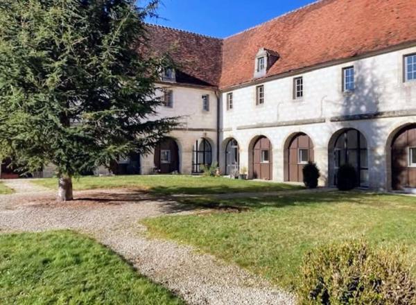 CHATILLON SUR SEINE :Appartement moderne de 130m² proche du centre ville au cœur de la nature sur 2 hectares  Châtillon-sur-Seine (21400)