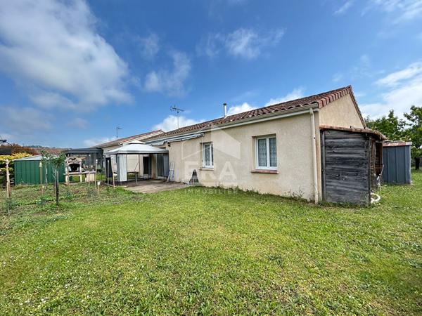 A vendre à Marsac sur L'ISLE Maison de type 4 avec jardin