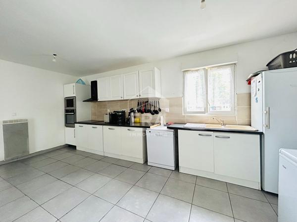 A vendre à Marsac sur L'ISLE Maison de type 4 avec jardin