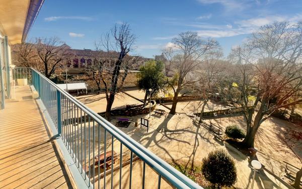 Appartement à vendre    4 pièces •  Uzès