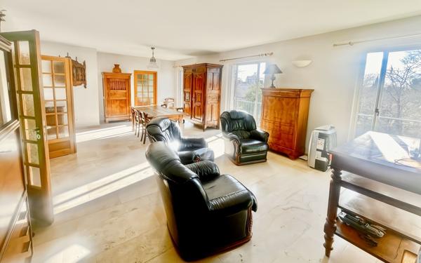 Appartement à vendre    4 pièces •  Uzès