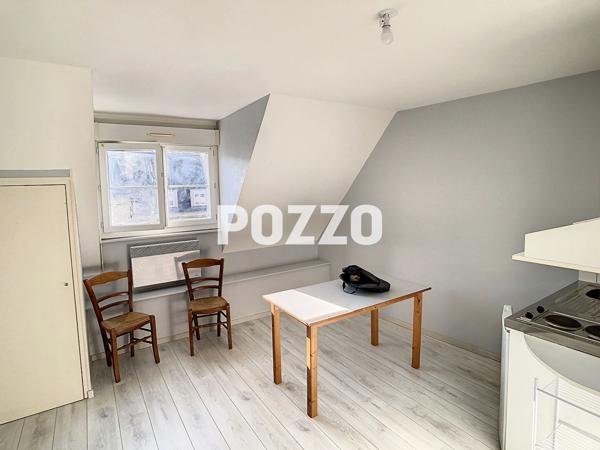 A VENDRE - IMMEUBLE en monopropriété 177m² - Centre-ville de Saint-Hilaire-du-Harcouët SAINT HILAIRE DU HARCOUET
