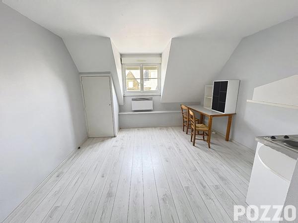 A VENDRE - IMMEUBLE en monopropriété 177m² - Centre-ville de Saint-Hilaire-du-Harcouët SAINT HILAIRE DU HARCOUET