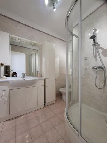 Marseille (13005) APPARTEMENT BOURGEOIS 4 PIECES 89M2 AVEC TERRASSE LE CAMAS