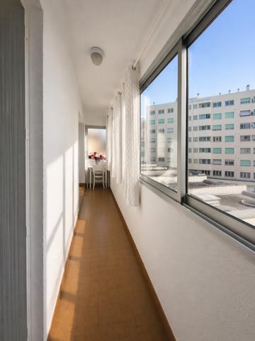 Marseille (13005) APPARTEMENT BOURGEOIS 4 PIECES 89M2 AVEC TERRASSE LE CAMAS