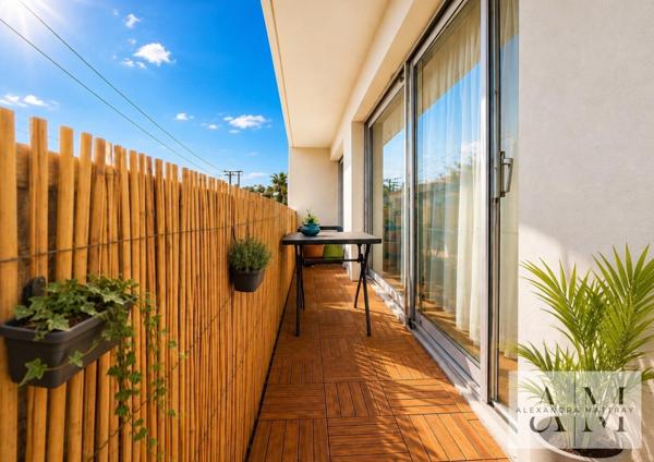 Appartement Coup de coeur ! T4 de 84 m² traversant et très lumineux, proche des commodités, cave de 6 m² et garage en sus