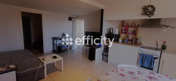 Immeuble
         12 pièces
        - 189 m² 280 000 € *