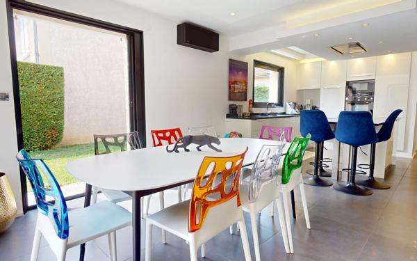 Maison à vendre    5 pièces • 120,65 m2 Lyon 5