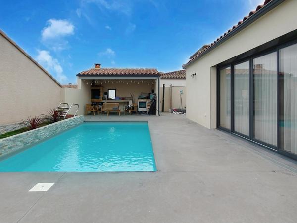 Villa plain pied 125 m² sur terrain 450 m² avec piscine