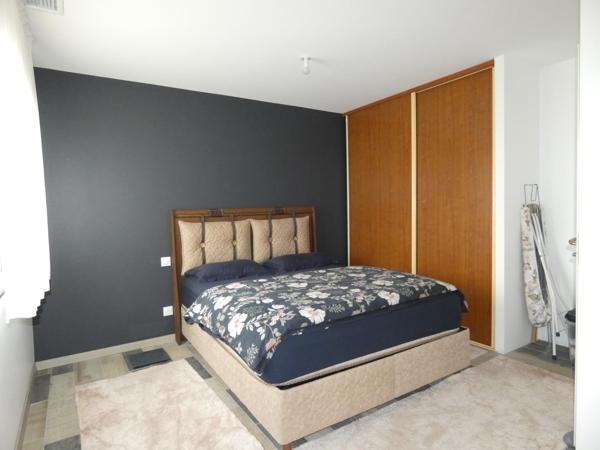 Villa plain pied 125 m² sur terrain 450 m² avec piscine