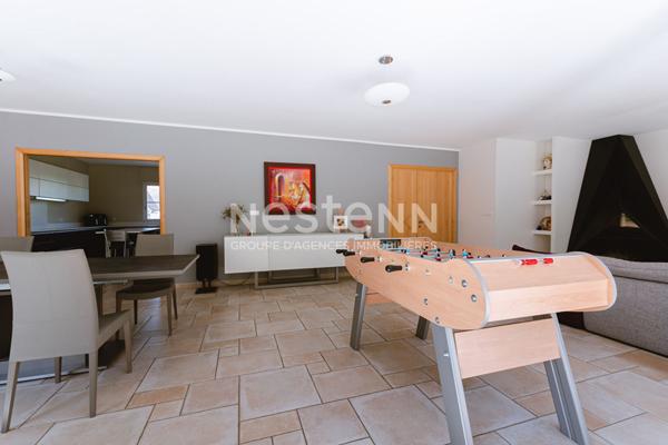 Nestenn Igny - Maison familiale 250 m² Palaiseau (Pileu) - 6 chambres - Séjour 57 m² sud - DPE B - Pompe à chaleur - Sous-sol total - Garage 4 voitures - Proche RER, Saclay et Vélizy