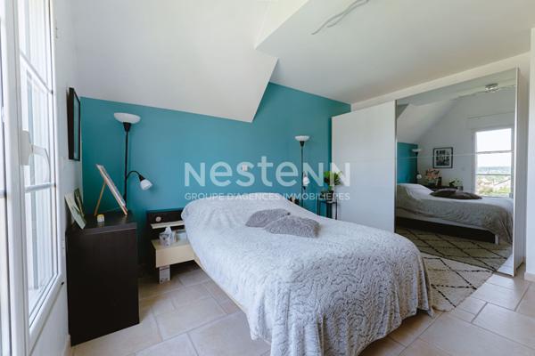 Nestenn Igny - Maison familiale 250 m² Palaiseau (Pileu) - 6 chambres - Séjour 57 m² sud - DPE B - Pompe à chaleur - Sous-sol total - Garage 4 voitures - Proche RER, Saclay et Vélizy