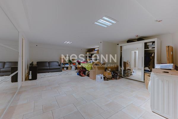 Nestenn Igny - Maison familiale 250 m² Palaiseau (Pileu) - 6 chambres - Séjour 57 m² sud - DPE B - Pompe à chaleur - Sous-sol total - Garage 4 voitures - Proche RER, Saclay et Vélizy