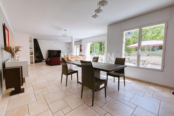 Nestenn Igny - Maison familiale 250 m² Palaiseau (Pileu) - 6 chambres - Séjour 57 m² sud - DPE B - Pompe à chaleur - Sous-sol total - Garage 4 voitures - Proche RER, Saclay et Vélizy