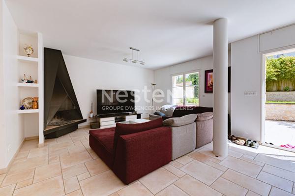 Nestenn Igny - Maison familiale 250 m² Palaiseau (Pileu) - 6 chambres - Séjour 57 m² sud - DPE B - Pompe à chaleur - Sous-sol total - Garage 4 voitures - Proche RER, Saclay et Vélizy