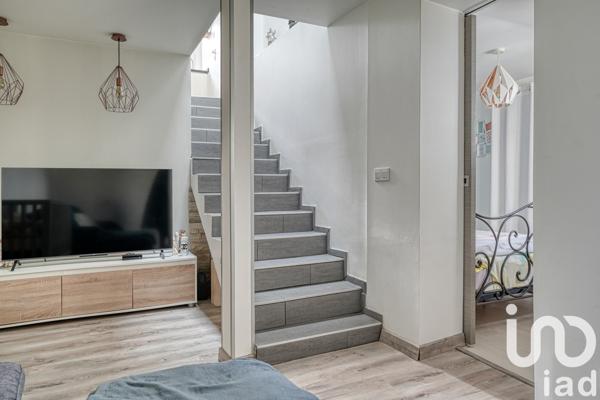 Maison 3 pièces de 50 m² à Vaux-sur-Seine (78740)