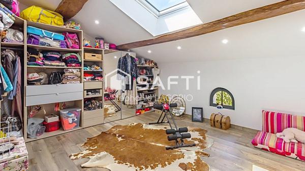 Ancienne métairie rénovée – Volumes, charme & nature à 10 min de Grenade