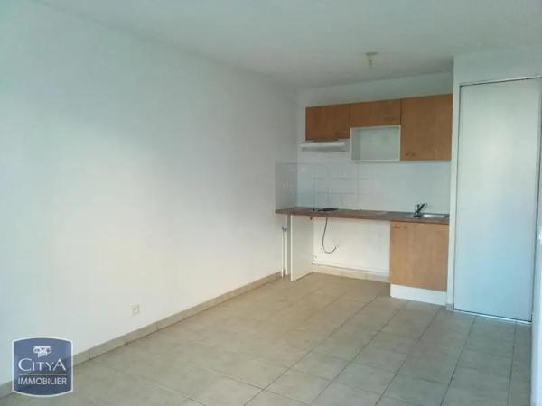 Appartement à louer 2 pièces 41.65m² Lescar (64230)