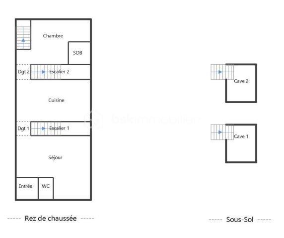 À l'abri de l'agitation, dans une ruelle paisible de l'hypercentre de Villard-de-Lans, découvrez un appartement rare qui conjugue calme, confort et emplacement exceptionnel.

À seulement quelques pas des commerces, restaurants, marchés, écoles, services et animations du village, tout se fait à pied, été comme hiver. Un cadre de vie privilégié pour une résidence principale, un pied-à-terre quatre saisons ou une activité professionnelle.

D'une surface de 57,81 m², ce T2 entièrement rénové séduit dès l'entrée par sa luminosité. Traversant, orienté sud et ouest. Les fenêtres oscillo-battantes, équipées de vitrages préservant l'intimité, offrent un confort appréciable sans sacrifier la clarté.

La pièce de vie chaleureuse invite à la convivialité, tandis que la cuisine neuve, indépendante, est parfaitement fonctionnelle. Côté nuit, une spacieuse chambre avec salle d'eau attenante (grande douche, vasque et fenêtre) complète ce cocon particulièrement agréable à vivre.

Une configuration unique en enfilade

L'appartement dispose de deux entrées indépendantes, un véritable atout offrant de nombreuses possibilités :

• résidence principale avec accès séparé ;
• profession libérale ou activité de conseil ;
• espace de télétravail indépendant ;
• accueil d'une clientèle tout en préservant la partie privée.

À cela s'ajoutent deux caves de plus de 10m² chacune directement accessibles depuis l'appartement, dont une superbe cave voûtée en briques apparentes, idéale pour ranger skis, vélos, matériel de montagne, cave à vin ou réserves alimentaires.

Les atouts
Hypercentre de Villard-de-Lans dans une rue calme
Tous les commerces et services accessibles à pied
Appartement entièrement rénové
Cuisine neuve
Traversant, exposition sud / ouest
Belle luminosité naturelle
Deux entrées indépendantes
Deux caves, dont une voûtée
appartement équipé de panneaux solaires réduisant une partie des consommations électriques en résidence principale ou en auto consommation totale en résidence secondaire
Appartement naturellement tempéré, agréable en été comme en hiver

Que vous recherchiez un pied-à-terre au cœur du Vercors, une résidence principale pleine de charme ou un emplacement stratégique pour une activité professionnelle calme, ce bien réunit des qualités rares dans l'un des secteurs les plus recherchés de Villard-de-Lans.

Une visite suffira pour en apprécier tout le potentiel.
