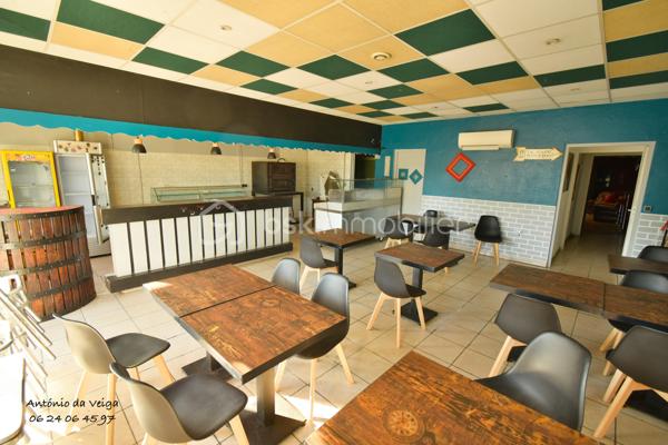 Local d activites de 176 m²