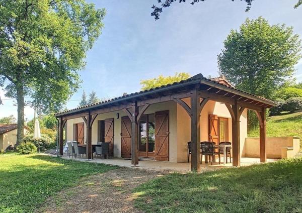 Maison dans un village de vacances à Gourdon