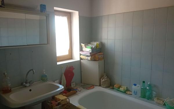 Appartement à vendre    2 pièces • 56,21 m2 La Tour-d'Aigues