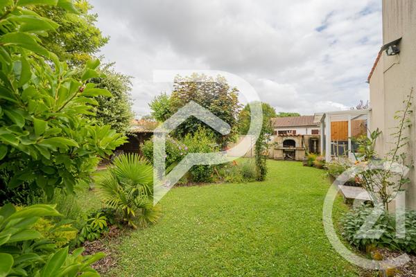 Maison à vendre  6 pièces - 120 m2 COZES - 17