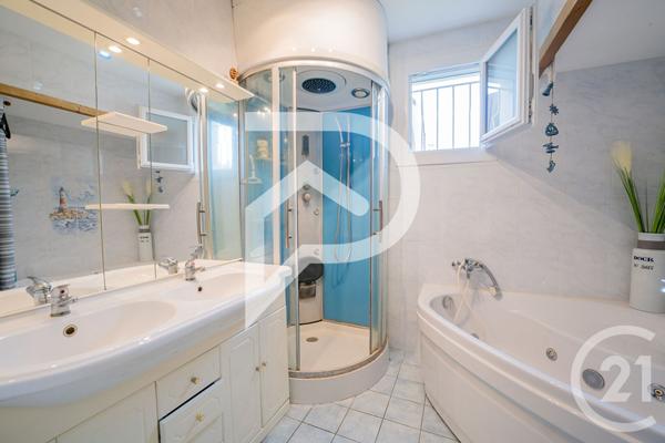 Maison à vendre  6 pièces - 120 m2 COZES - 17