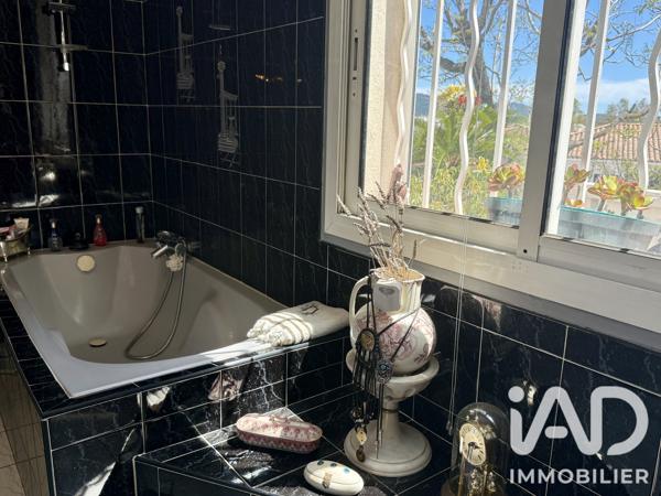 Maison à vendre 5 pièces 220 m² La Garde