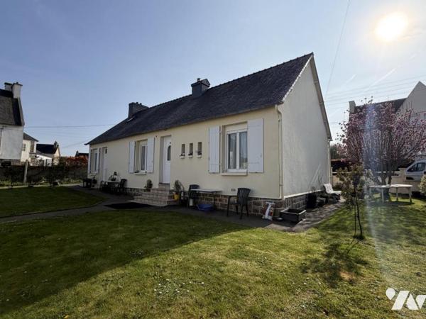 2394 - MAISON DE PLAIN PIED AVEC DEUX CHAMBRES - JARDIN DE 522M² AVEC GARAGE