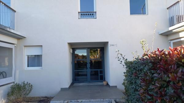 Appartement à acheter avec terrasse 2 chambres à Roquebrune-Sur-Argens Roquebrune-sur-Argens (83380)