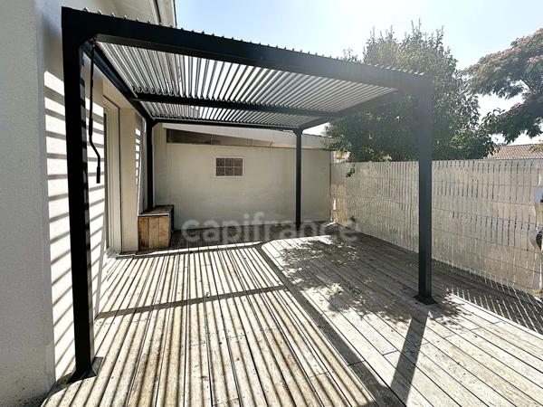 LANTON (33)Coté Bassin- Maison 3 pieces en duplex-74m²-terrasse-jardinet-parking interieur