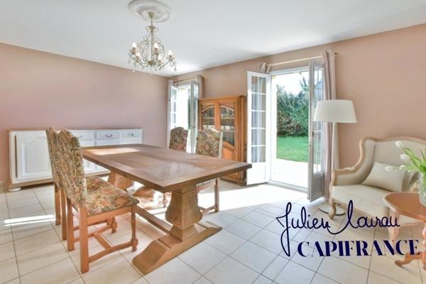 Dpt Finistère (29), à vendre TREGUNC maison P5 de 165,72 m² - Terrain de 1 400,00 m²