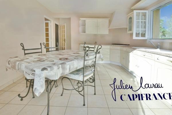 Dpt Finistère (29), à vendre TREGUNC maison P5 de 165,72 m² - Terrain de 1 400,00 m²