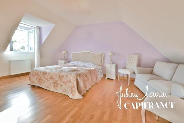 Dpt Finistère (29), à vendre TREGUNC maison P5 de 165,72 m² - Terrain de 1 400,00 m²