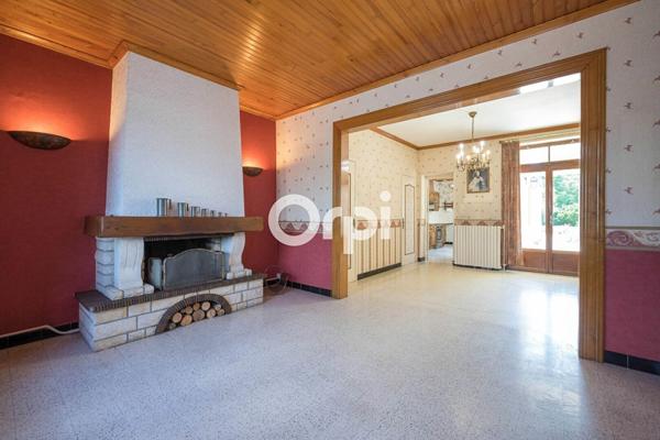 Maison à vendre    5 pièces •    Maubeuge