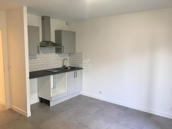Appartement Conflans Sainte Honorine 2 pièce(s) 33 m2 Loyer 828 €/mois charges comprises **  - Référence  7547