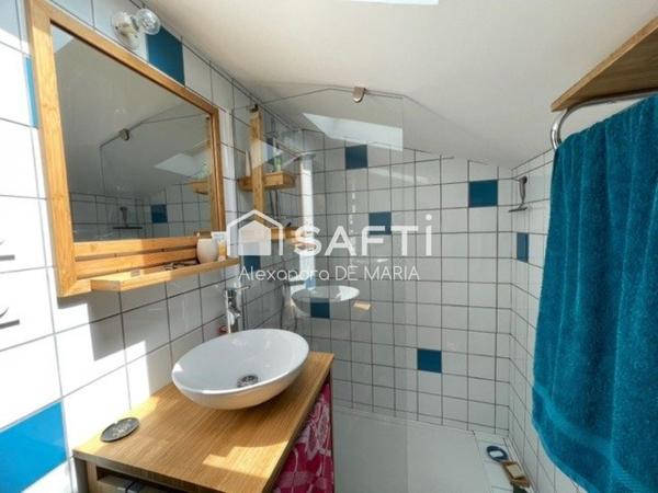 Maison 4 faces avec 2 appartements et combles aménagés – Quartier prisé proche mer