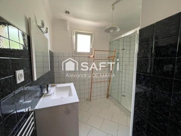 Maison 4 faces avec 2 appartements et combles aménagés – Quartier prisé proche mer