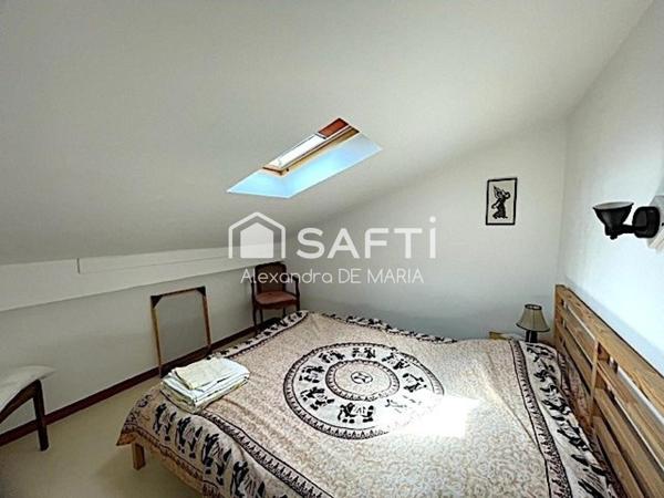 Maison 4 faces avec 2 appartements et combles aménagés – Quartier prisé proche mer